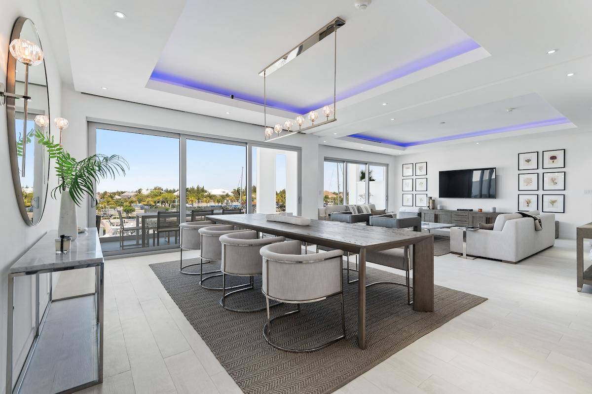 ONE MARINA Condo New-Providence