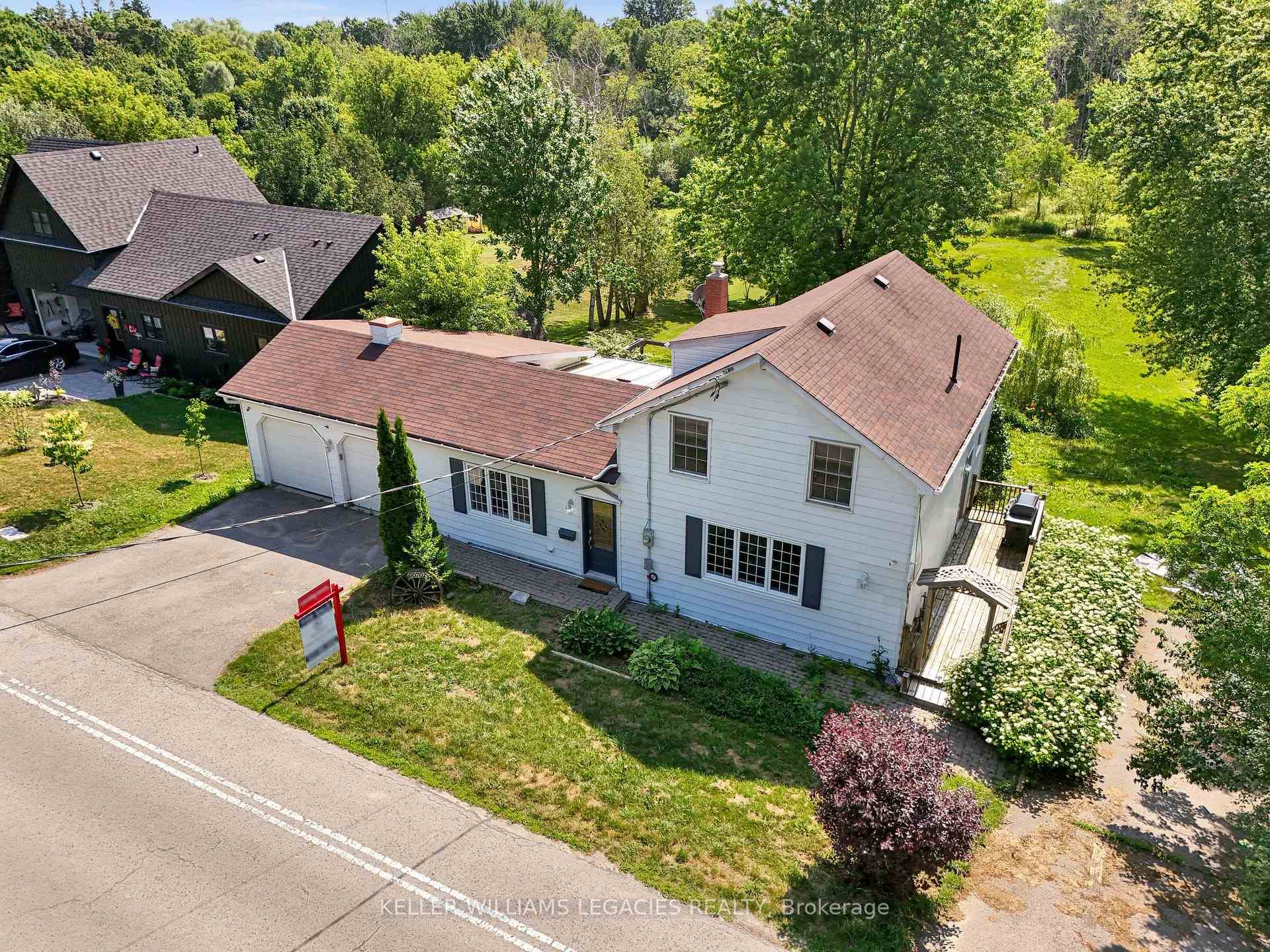 Welcome to this beautifully updated 3 bedroom home in the highly sought after hamlet of Ashburn, just minutes from Brooklin !