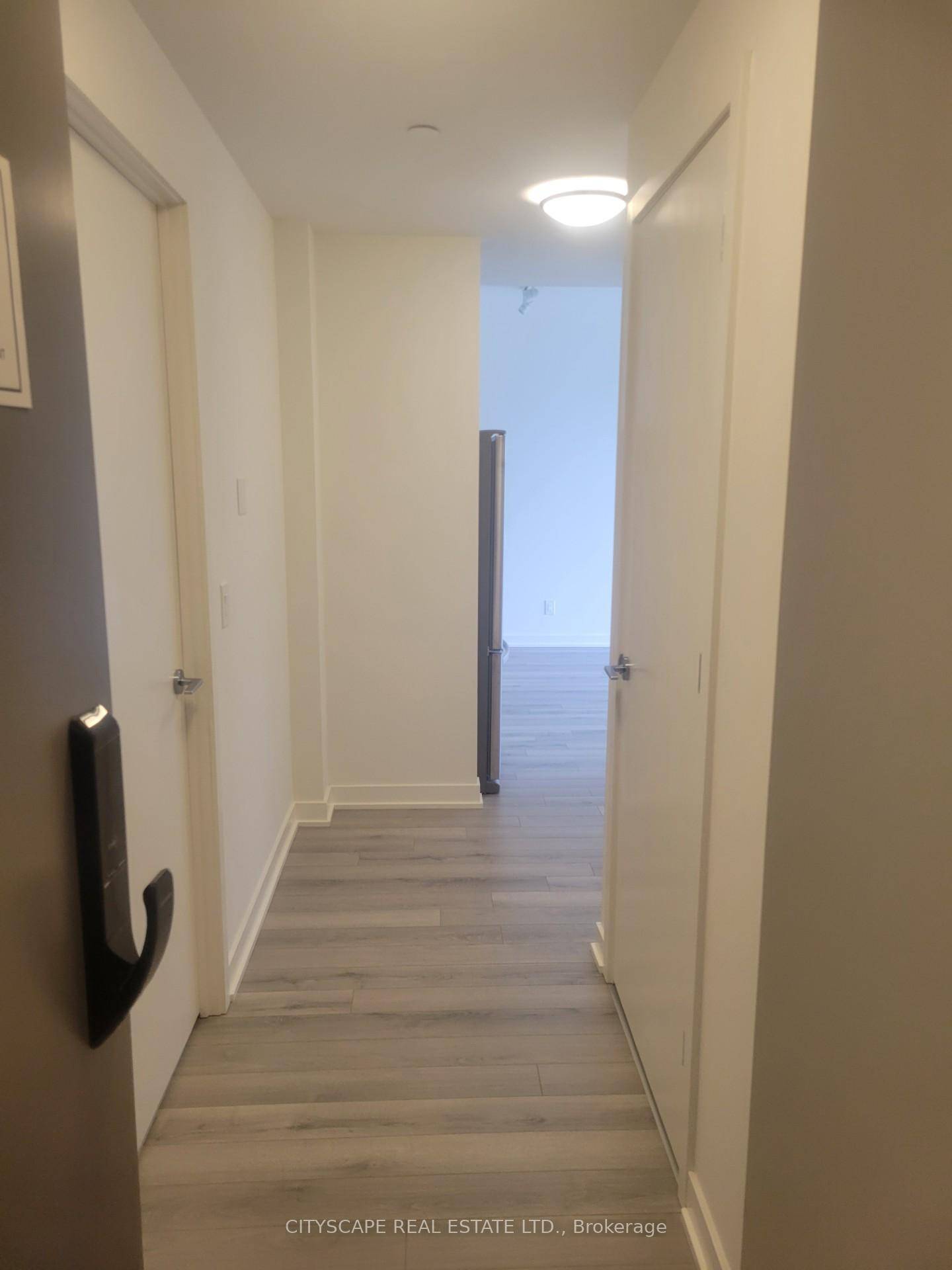 Be the first to live in this brand new, never occupied 2 Bedroom 2 Bath condo by Minto, located in the heart of Oakville at Dundas amp ; Trafalgar.