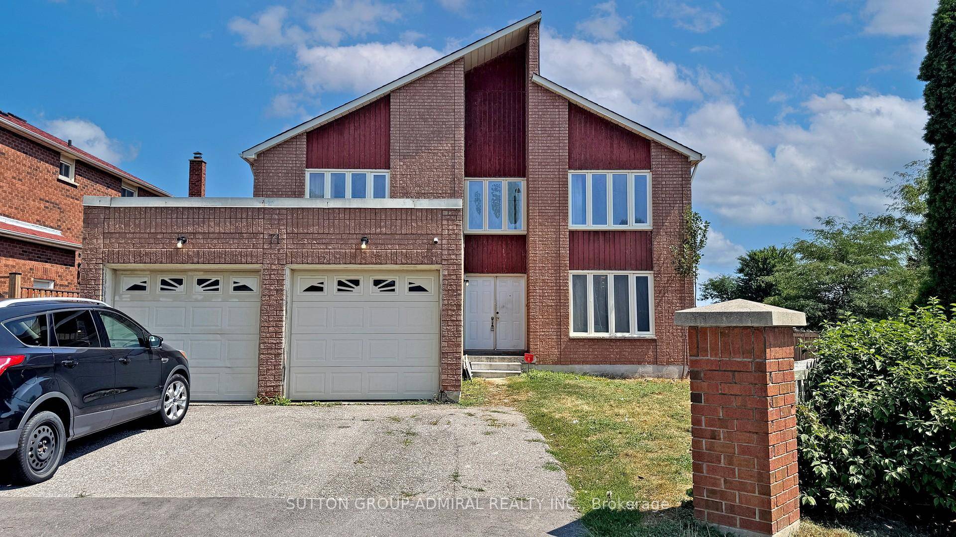 Don't miss this incredible opportunity at 71 Featherstone Avenue in Markham, a true renovator's dream offering endless potential for builders, investors, and families ready to create their forever home.