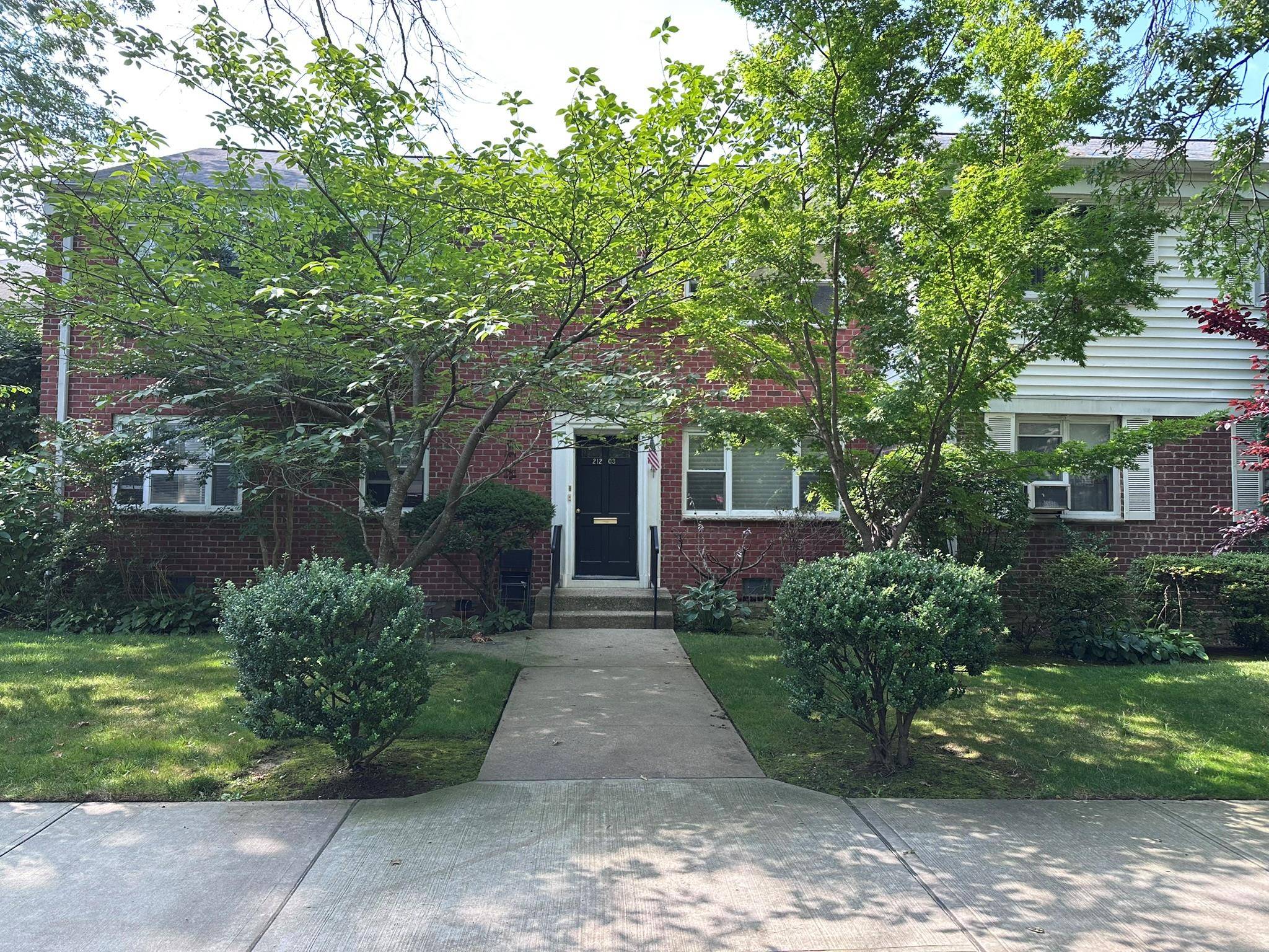 3 Bedroom 2 Bath upper unit in Bay Terrace Gardens.