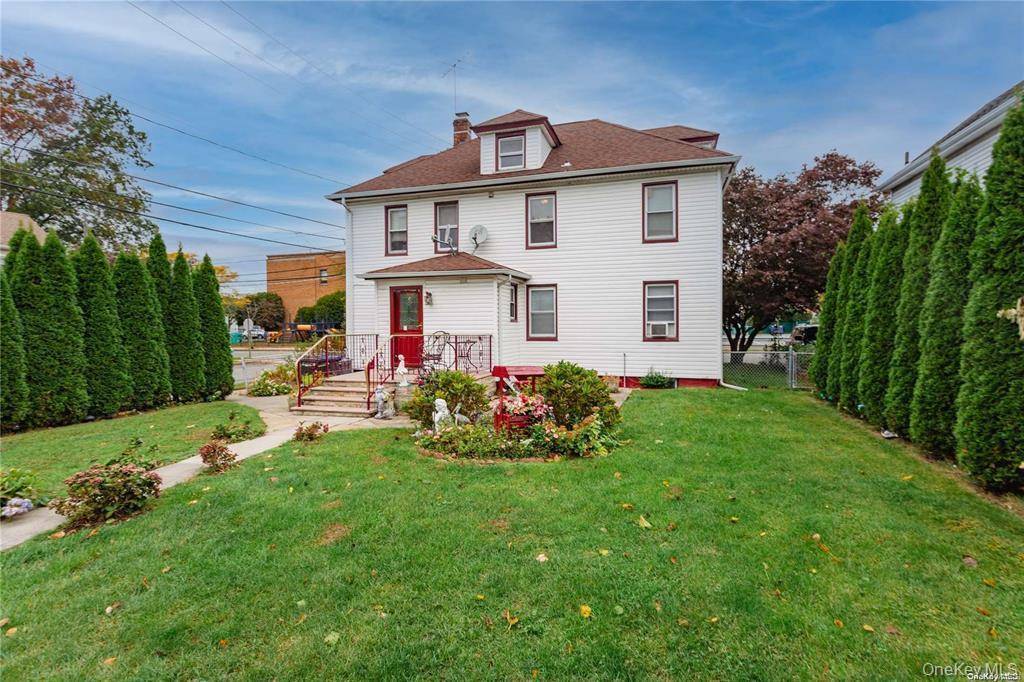 Enjoy living in the heart of New Hyde Park at 600 1st Avenue a meticulously maintained second floor residence offering comfort, and convenience.