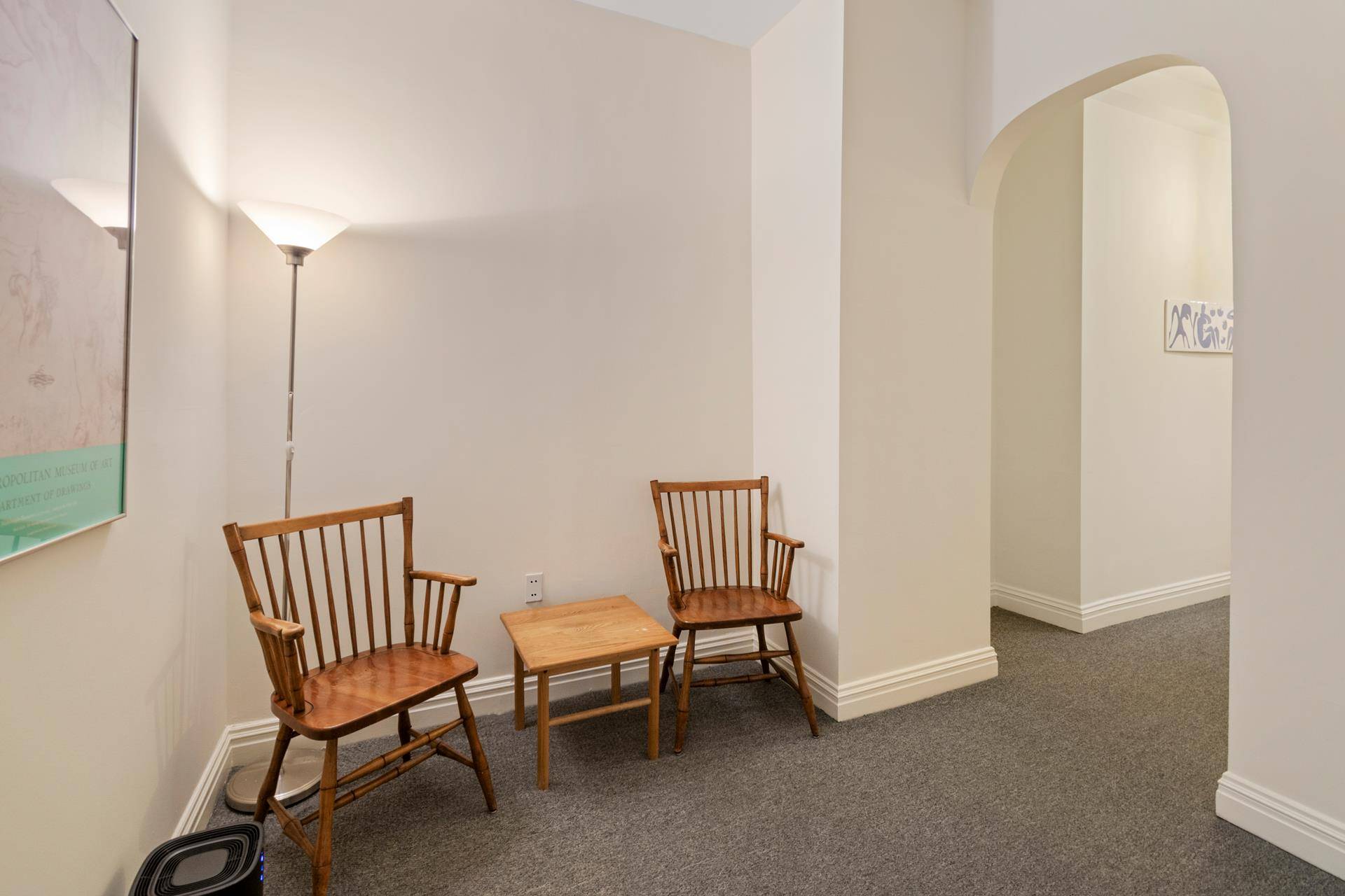 Professional Office Suite in a wheelchair accessible Coop located in Prime UES location near several hospitals and featuring excellent transit access.