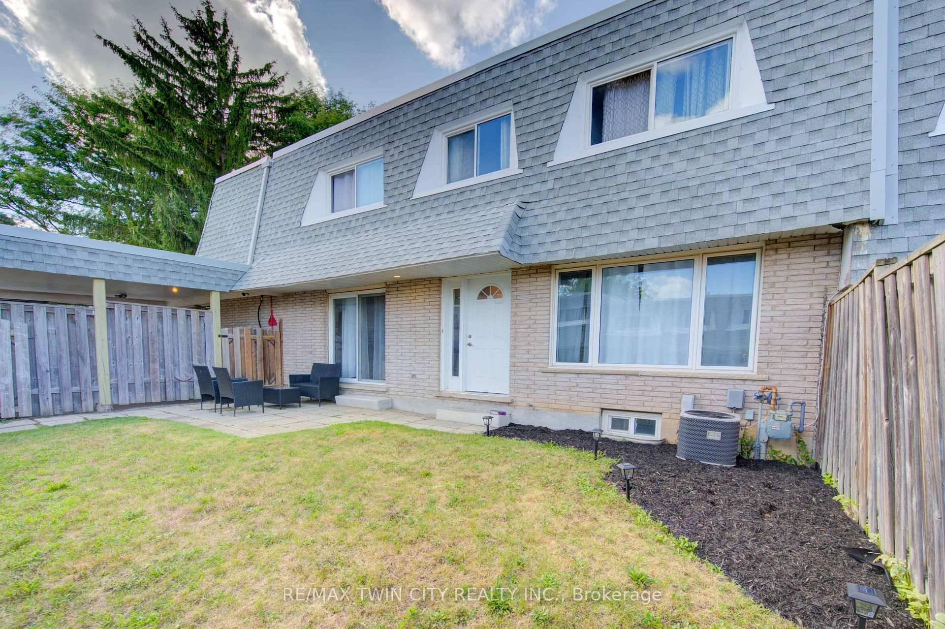 Welcome to 47 14 Williamsburg Road.