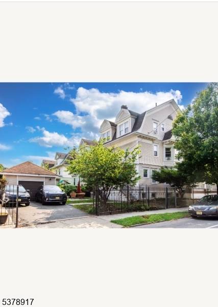 Spacious and well appointed, this 6 bedroom, 2.