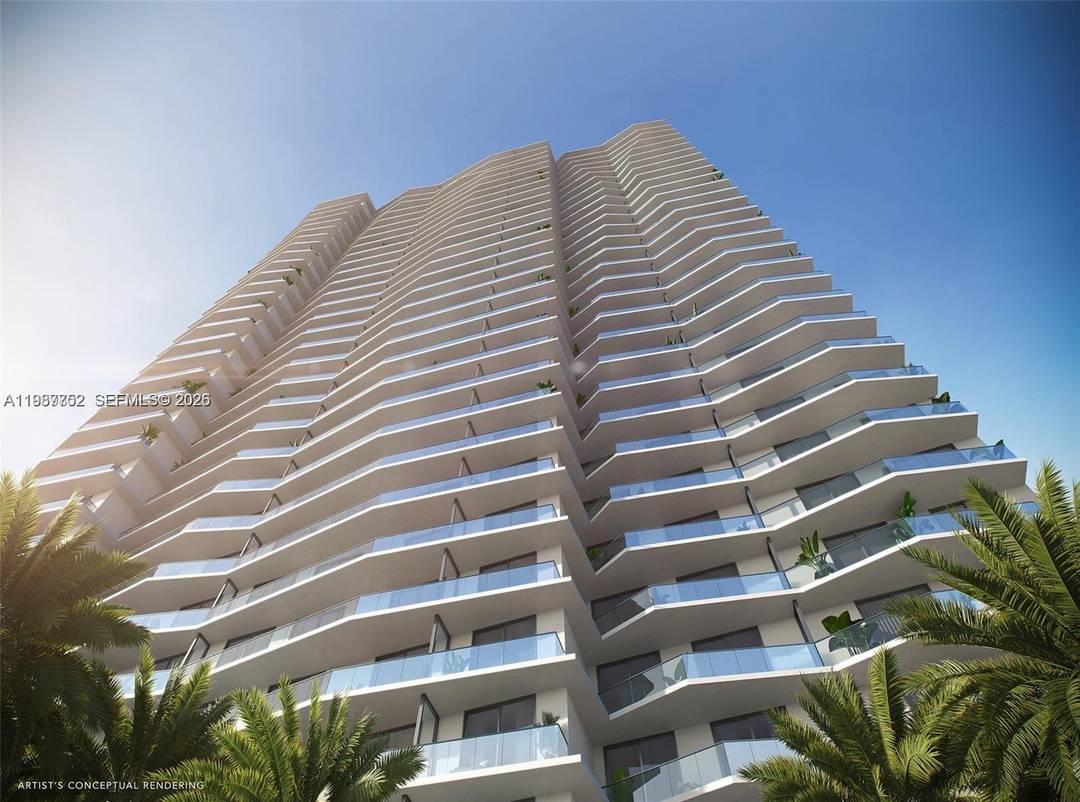 Largest 1 bedroom floor plan at the brand new VICEROY BRICKELL, live in a residential tower with 5 star hotel services, excellent location in the heart of Brickell, beautiful views ...
