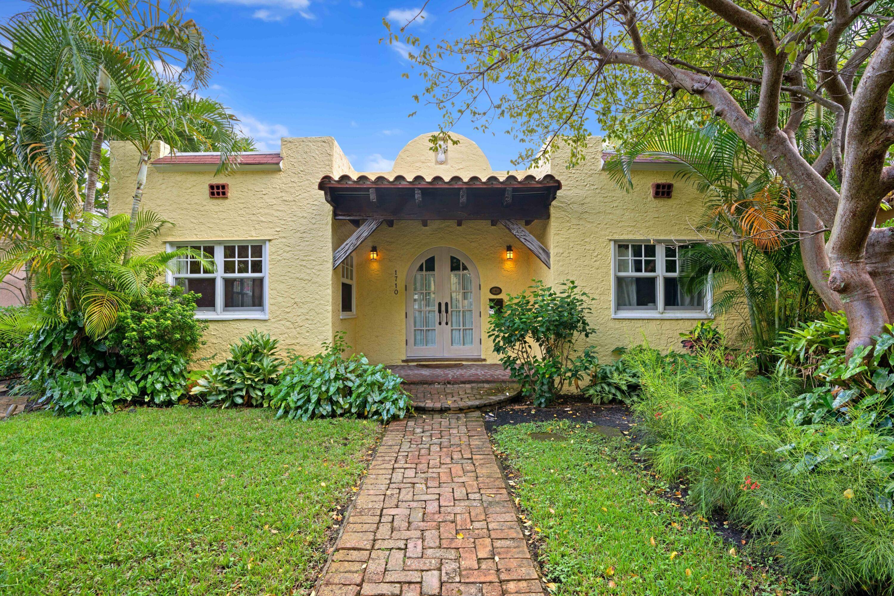Delightful, light filled and generously laid out Spanish Mission style home in the sought after Grandview Heights neighborhood, close to downtown.