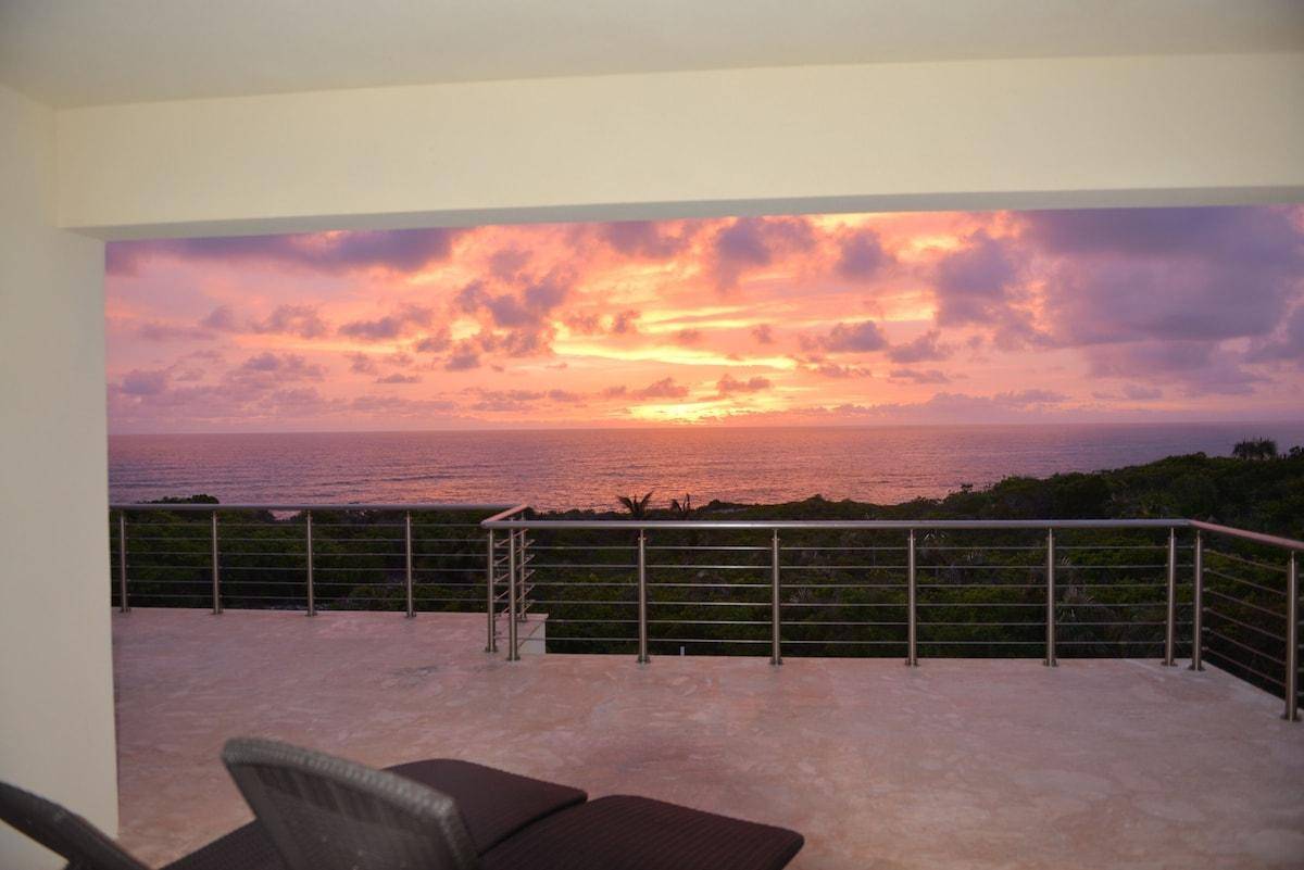 5 BEDROOM 4.5 BATH HOUSE Single Family Home Long-Island-Bahamas