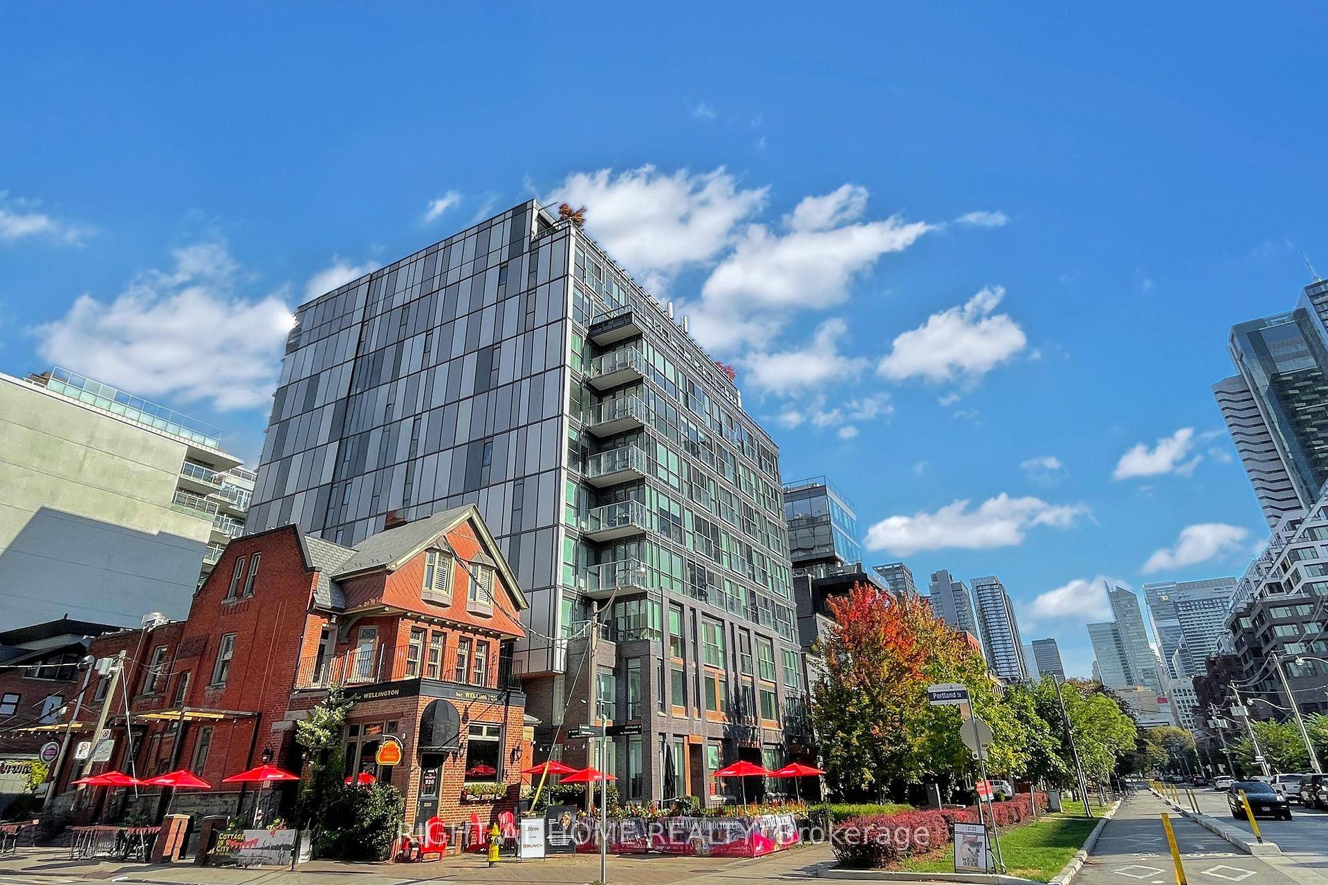 Discover a rare opportunity in the heart of King West, offering the perfect blend of comfort, style, and functionality.