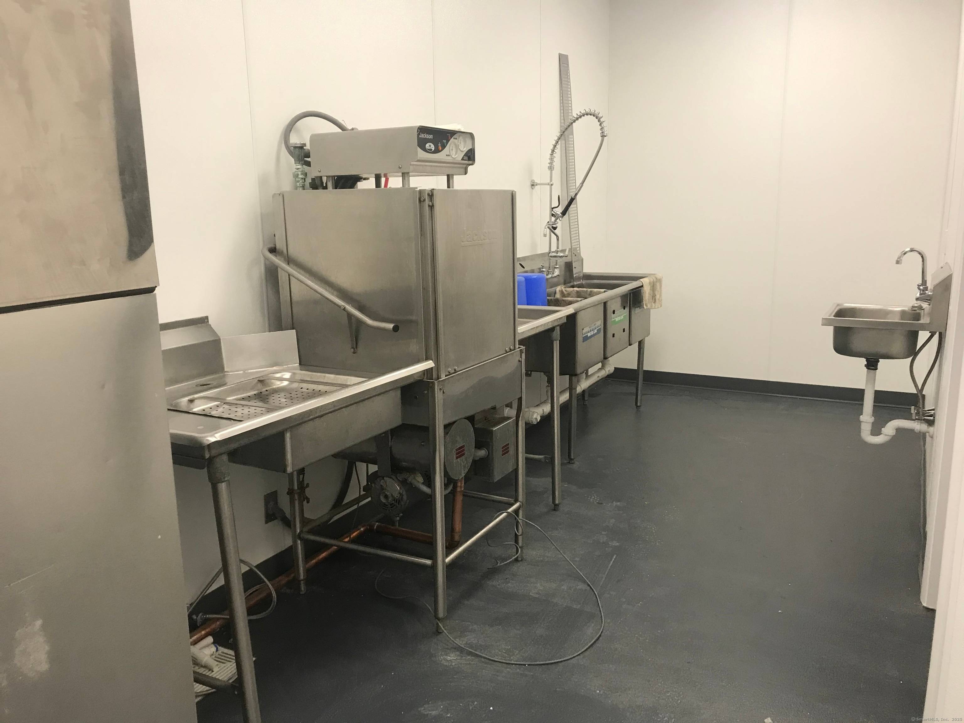 Turnkey Pizza Italian Restaurant Opportunity in the Heart of Waterbury, CT Don't miss this rare opportunity to own a successful, fully operational pizza and Italian restaurant located in the vibrant ...