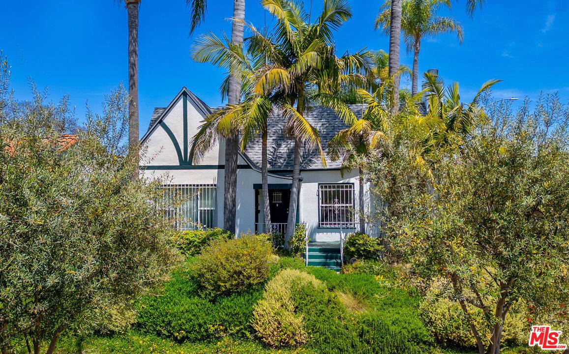 500  N Alta Vista Blvd 6BR Hancock Park La