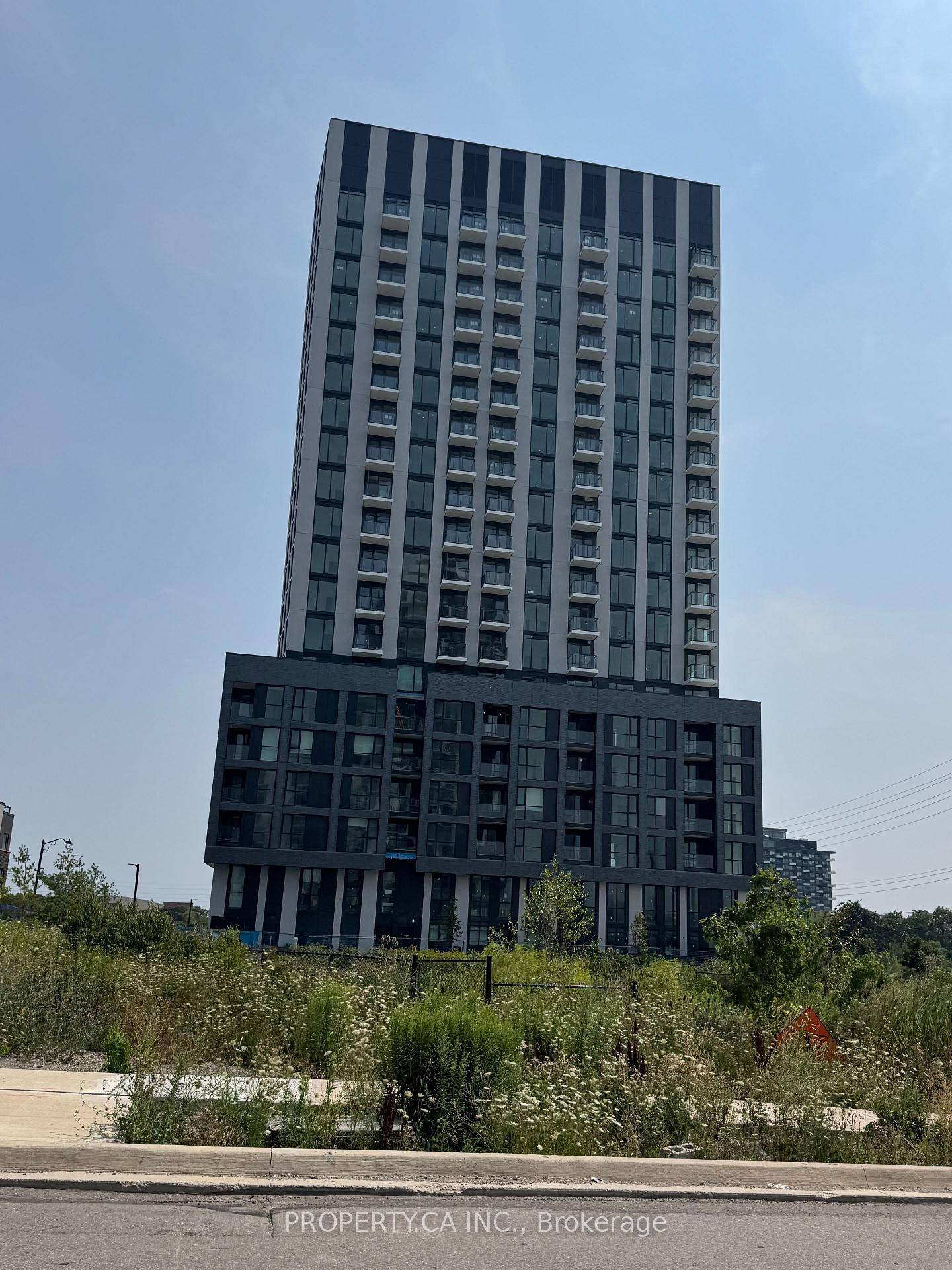 Brand New Condo for Rent in Oakville Lake amp ; City Views.