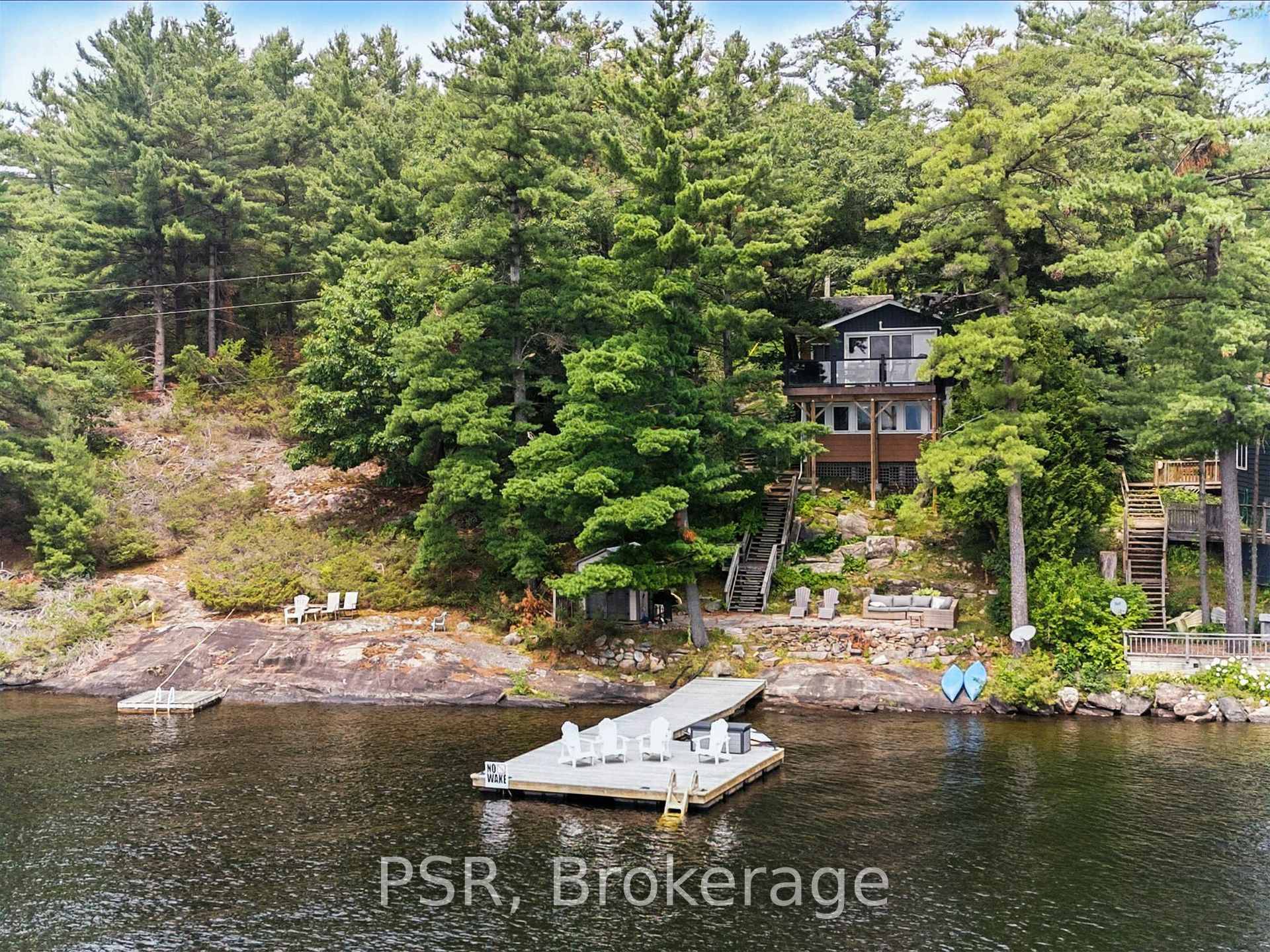 Experience year round lakeside living with this stunning home on Lake Muskoka, one of Ontarios most sought after waterfront locations.