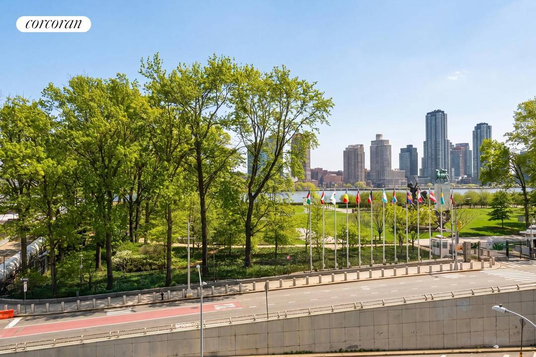 Welcome to Residence 5C at 845 United Nations Plaza a serene, light filled one bedroom home with 1.