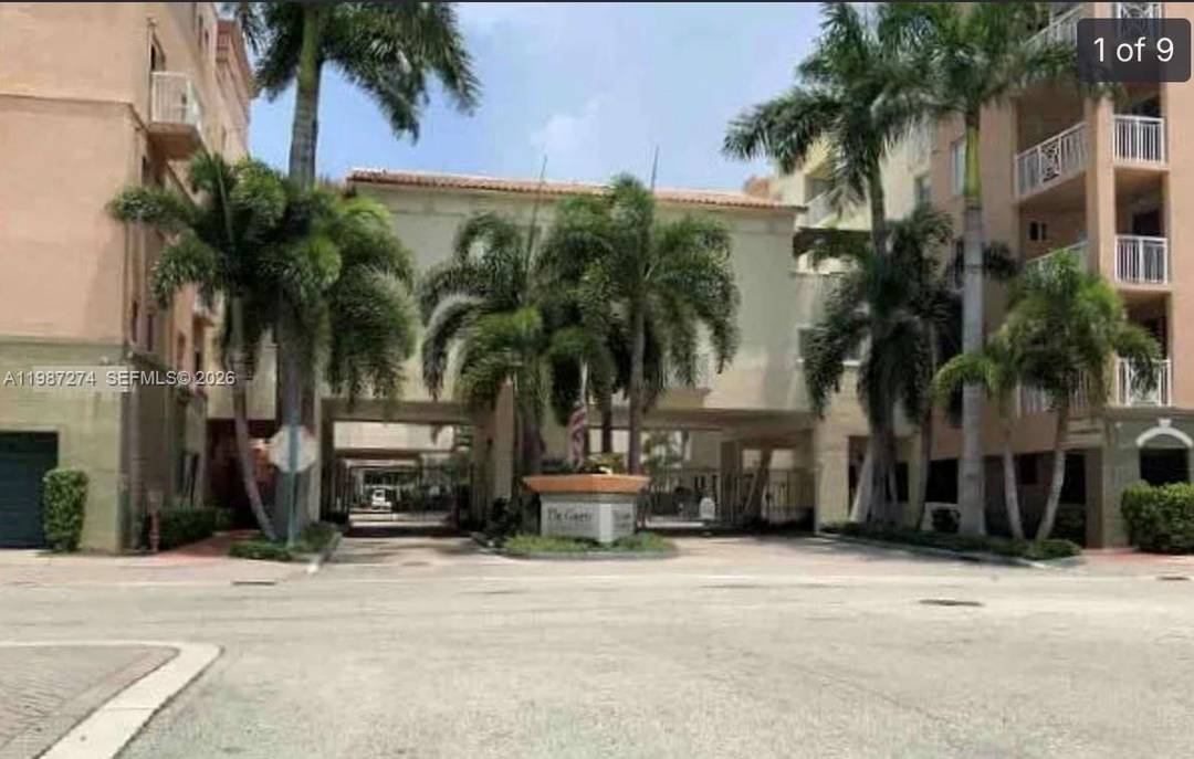 Welcome to 120 Jefferson Avenue 12009, a beautifully located residence in the highly sought after Courts at South Beach.