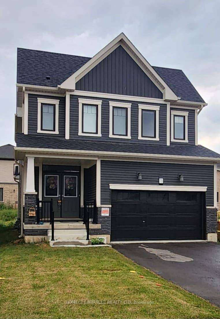 FREEHOLD DETACHED ! Well kept 1898 sqft approx.