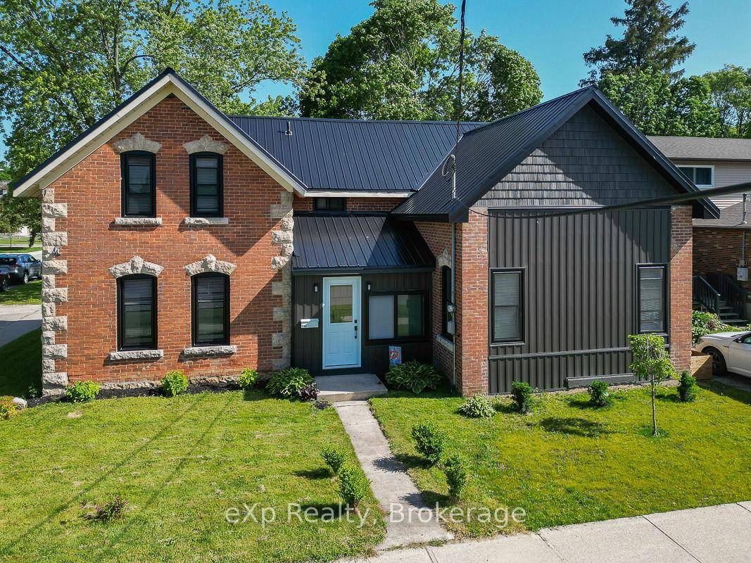 This handsome century home, set on a large, fully fenced lot on the west side of Owen Sound, features a number of significant upgrades.