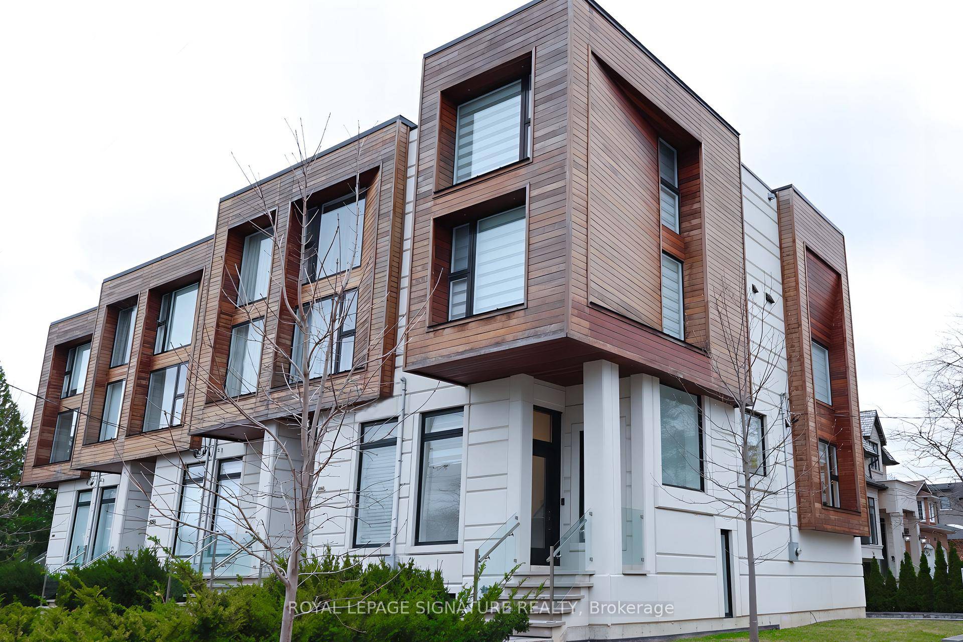 Opportunity Knocks Crown Jewel Of Bayview Village Spectacular Custom Built Town Home With Excellent Layout amp ; Luxurious Finishes Located In The Prestige Neighbourhood Of Willowdale East Area Of North ...