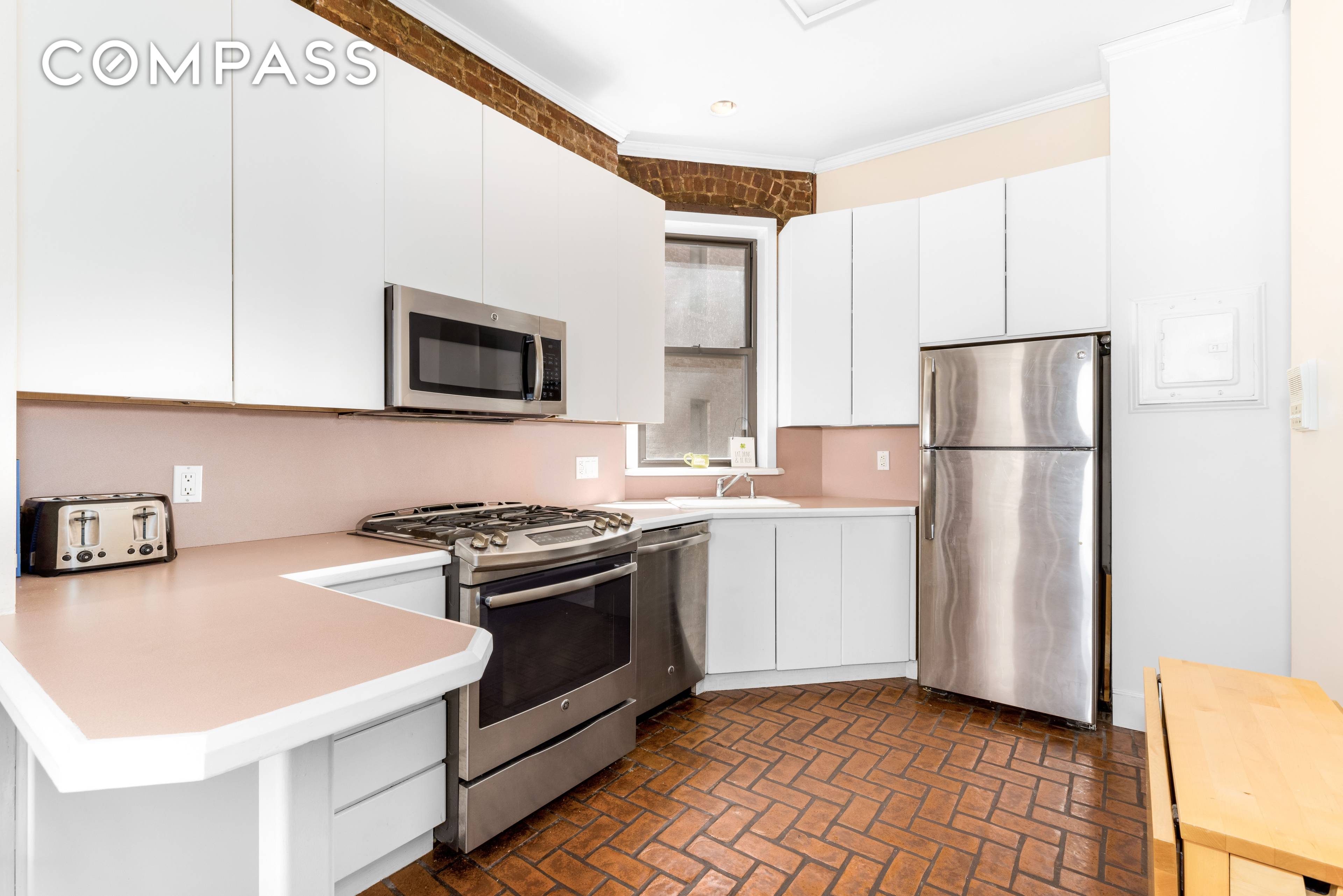 W D in unit Two bed, two bath Just one flight up Hardwood floors, exposed brick, and 9 foot tall ceilings invite you inside this lovely two bed, two bath ...