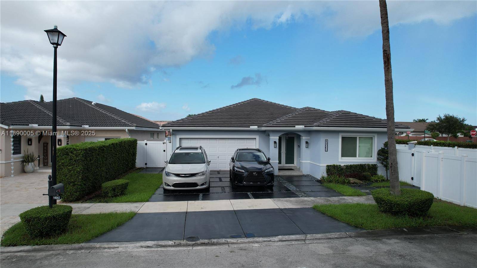 Miami Lakes Serenity Point 3 bed, 2.