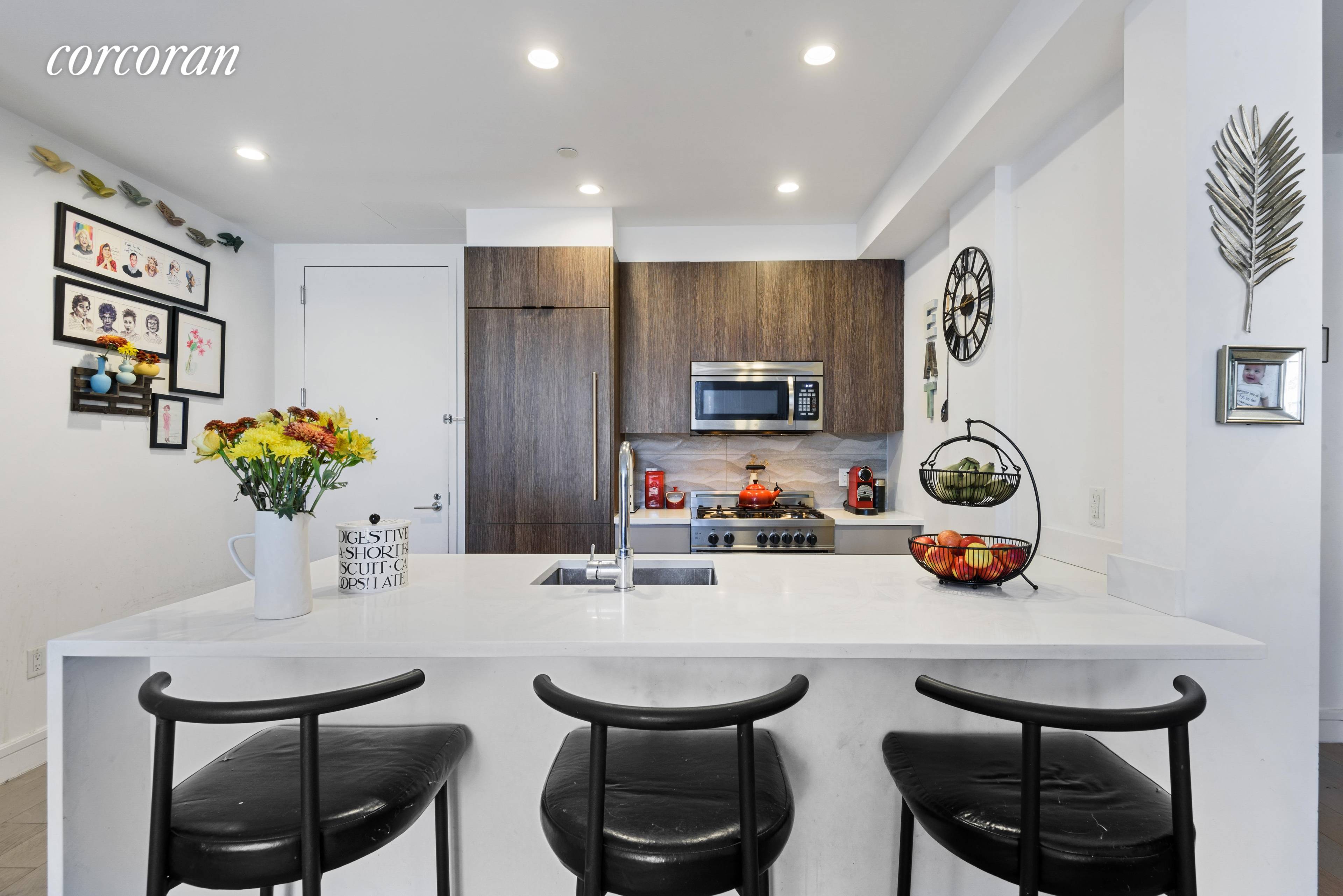 This 2 bedroom 2 bathroom Brooklyn beauty has it ALL !