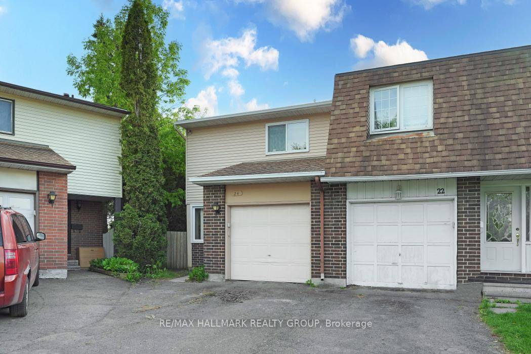 Bright, spacious 3 bedroom semi detached home on a large premium, pie shaped lot !