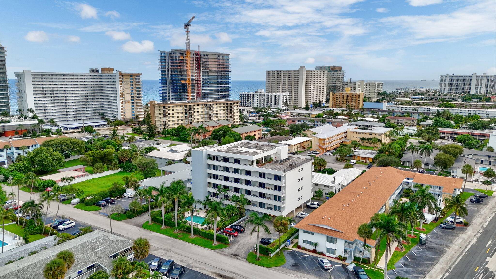 Experience the best of Florida living in this fully furnished, 2 bedroom, 2 bathroom corner unit condo, just a stone's throw away from the pristine beaches of Pompano Beach.