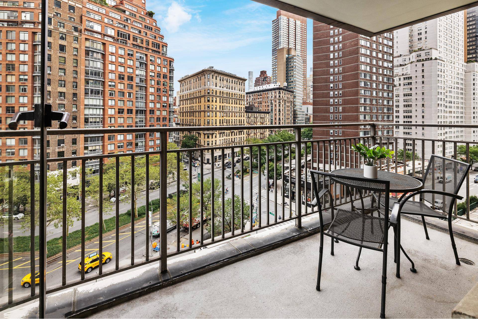 Largest One Bedroom in One Sherman Square !