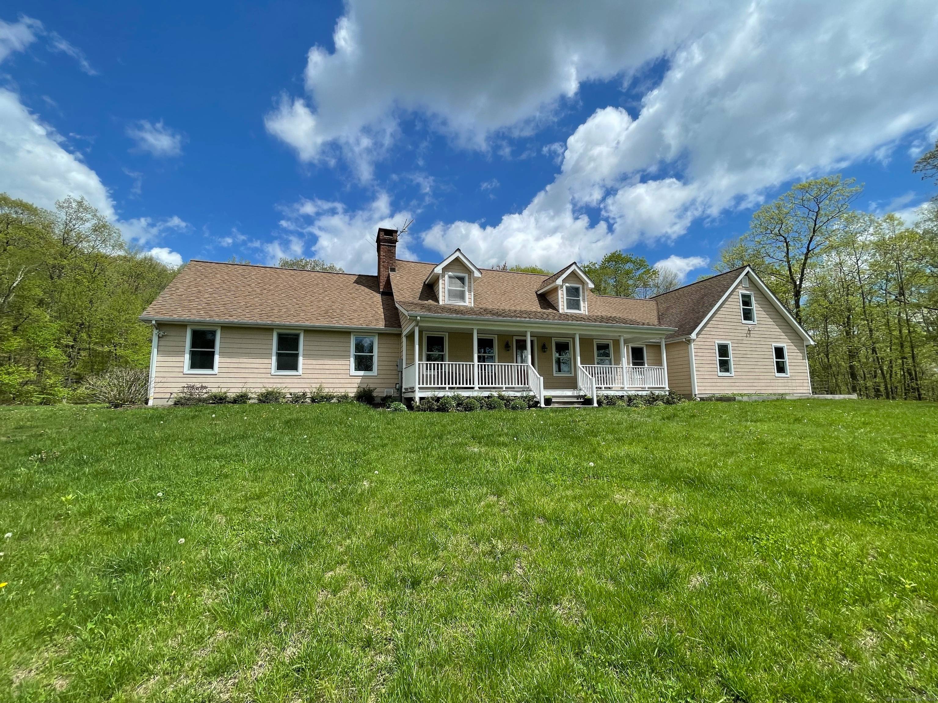 Long drive leads you to this private and pristine cape that sits just below the pinnacle in Warren, giving amazing southern views to the far hills.
