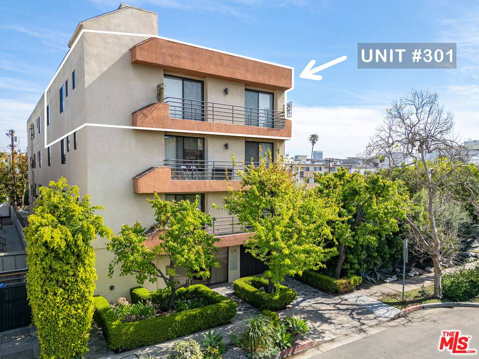 106  N Croft Ave 2BR Beverly Grove La