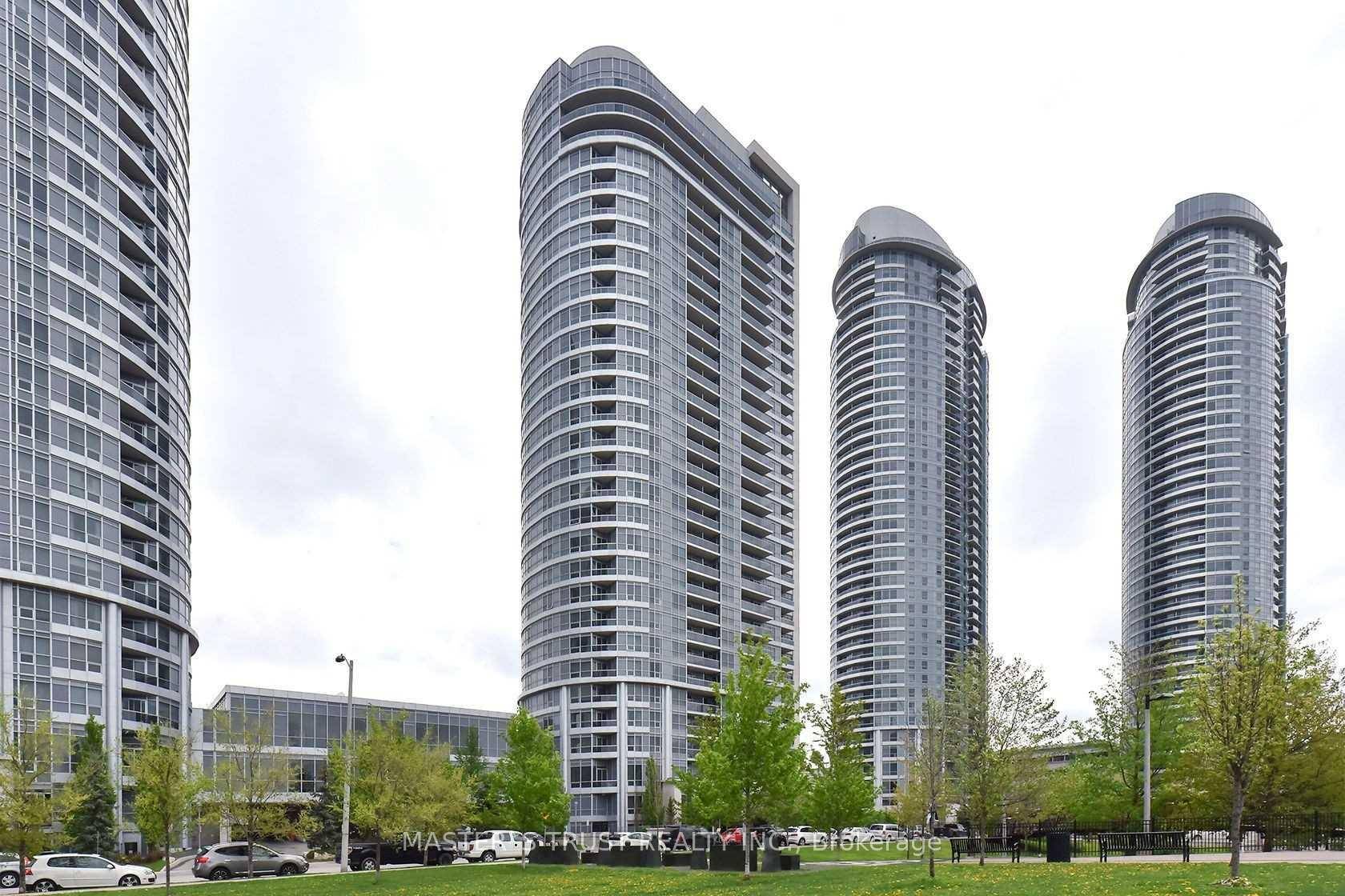 Luxury Tridel Condo Avani at Metrogate, 2 Bdrm, 2 Bath, Modern Finishes, Master Bdrm with L Closet, 4 Pc Ensuite, Open Concept Kitchen With B I Dishwasher Granite Countertop.
