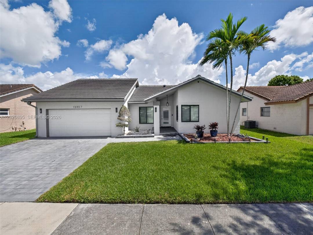 Beautifully updated 3 bedroom PLUS den and 2 bath pool home located in the highly desirable Nob Hill Estates community.
