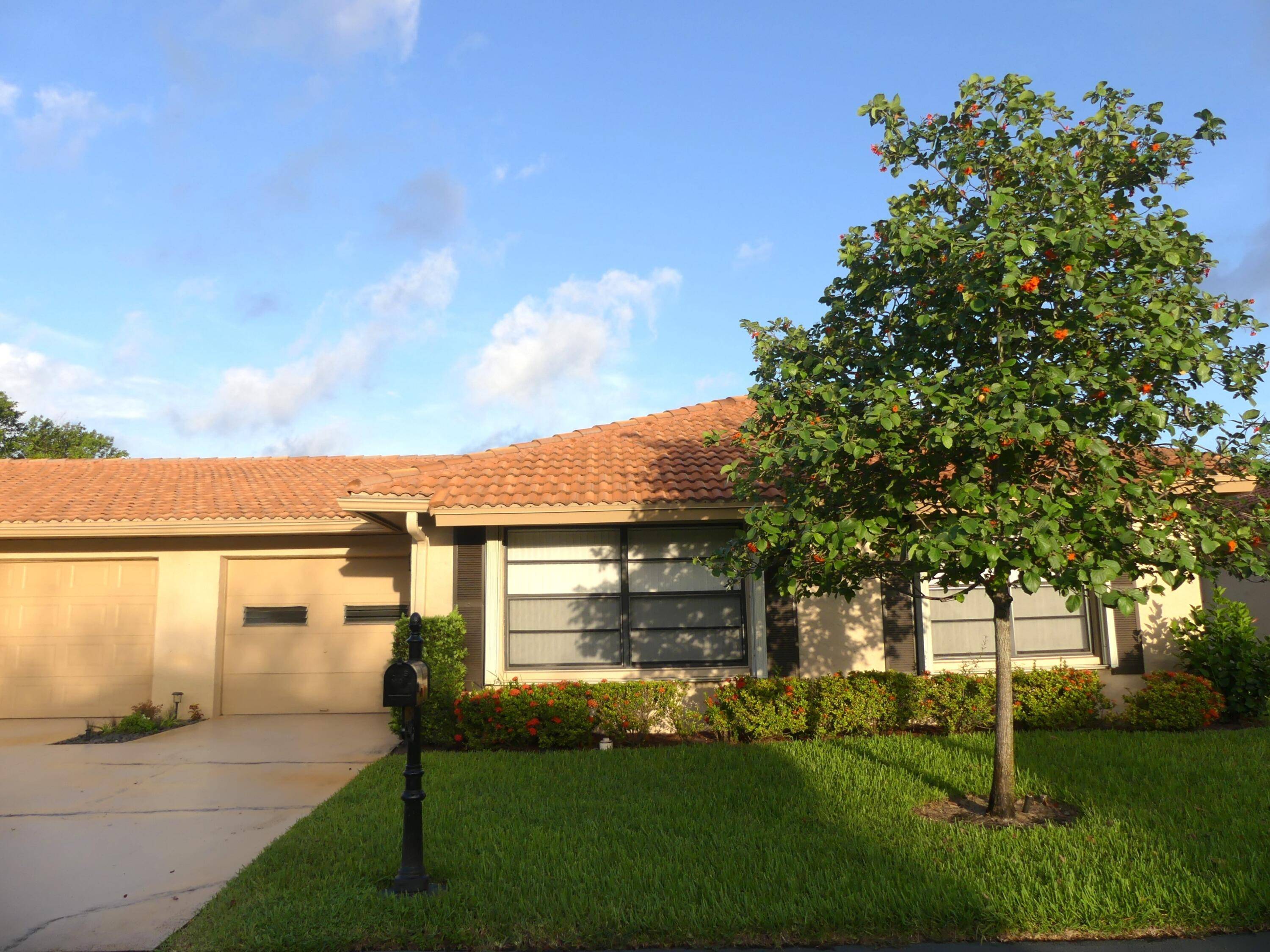 This motivated seller offers this 2 bedroom, 2 bath Villa, ideally located minutes from great shopping, beautiful beaches, restaurants, the Tri Rail, public transportation, PBI, and 3 hospitals.
