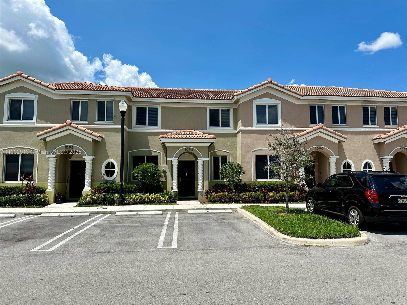 Very Spacious 3 2. 5 townhome.