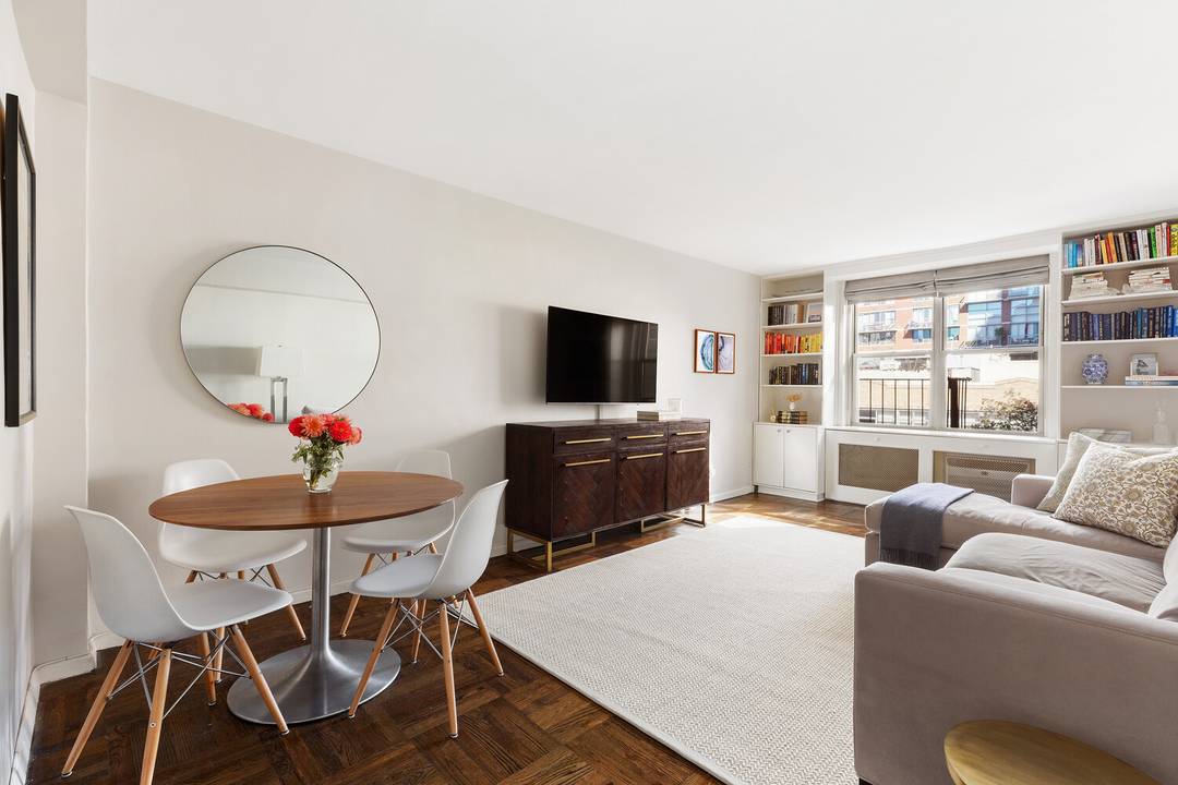 Welcome to your new home in the heart of Greenwich Village !