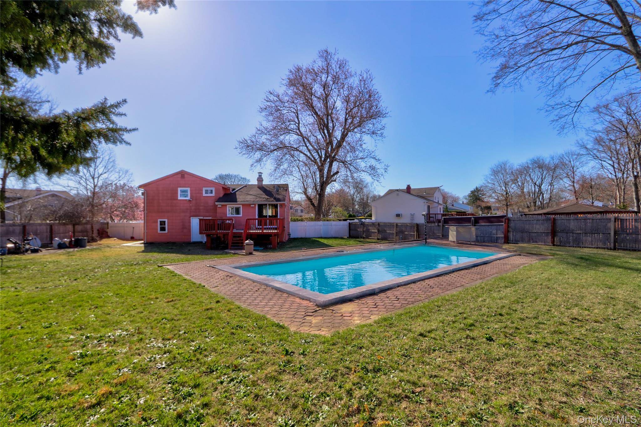 This Split level 5 bedroom, 2 bathroom household residence offers the perfect blend of space, style, and convenience.