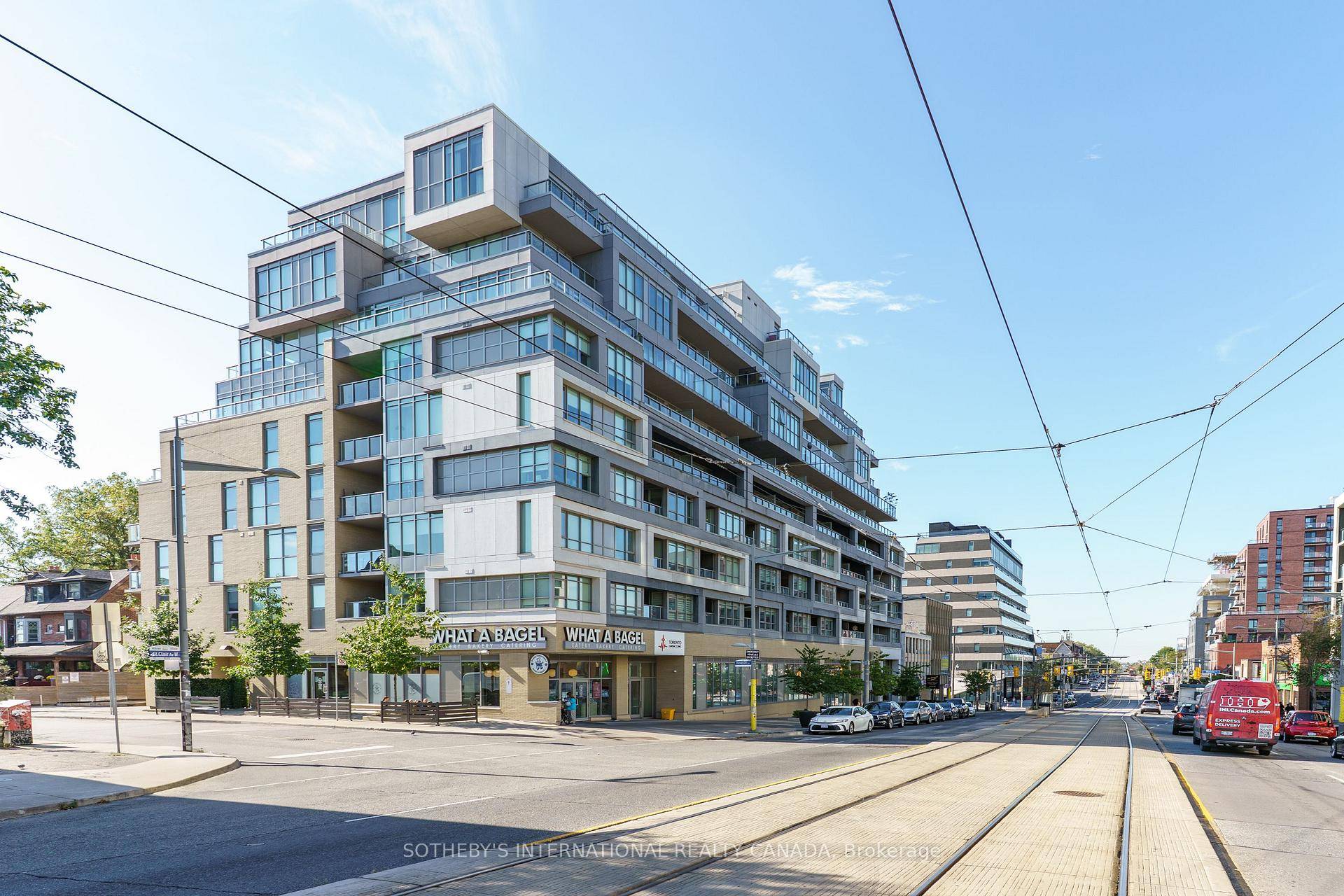 Welcome to The Nest Condos, Modern Living in the Heart of Hillcrest Village Wychwood, This immaculate 1 bedroom den, 2 bathroom suite is nestled in one of Toronto's most vibrantand ...