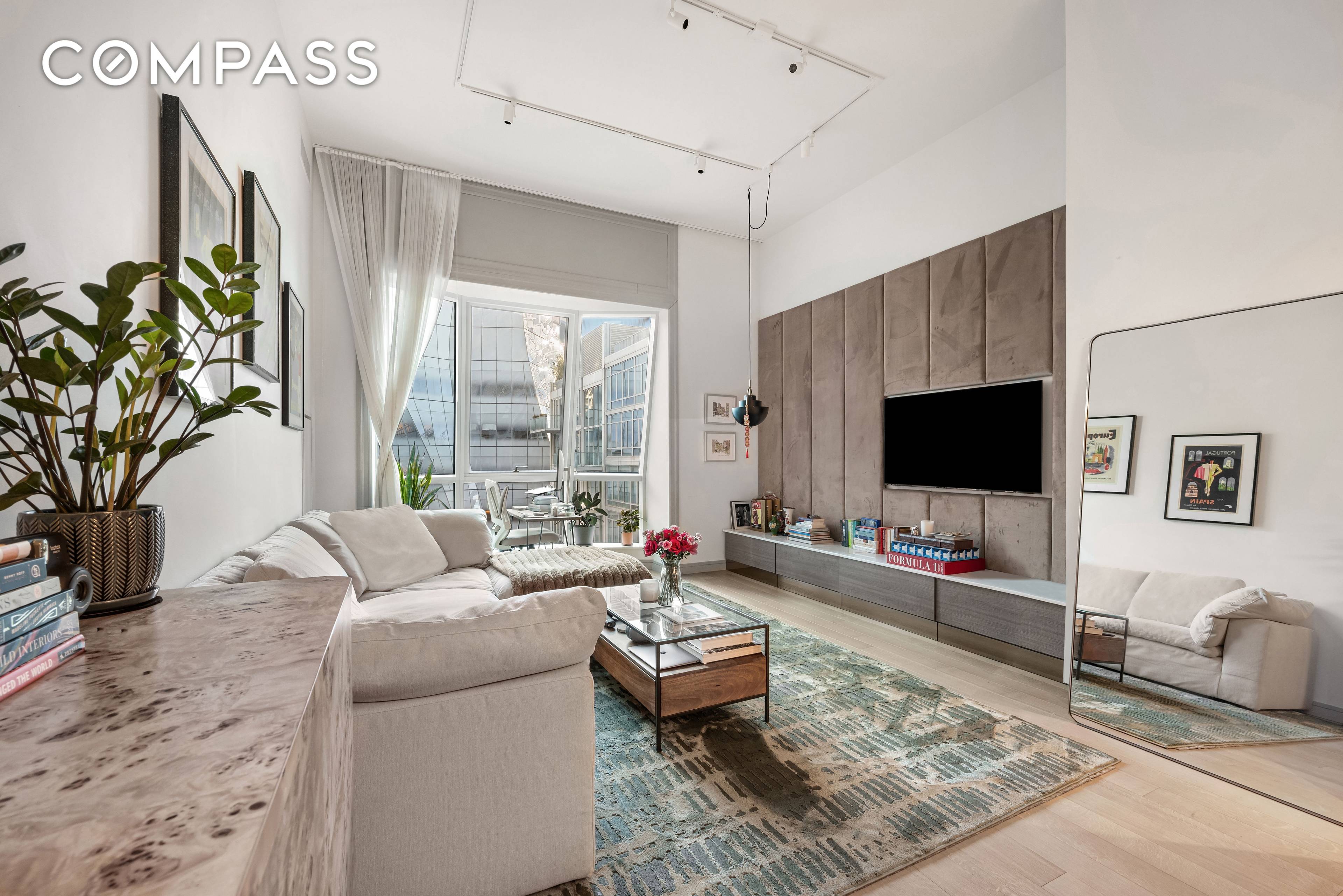 Residence 901 is a stunning and quiet one bedroom, one and a half bathroom home in West Chelsea's iconic Lantern House, crafted by Related and Heatherwick Studio.