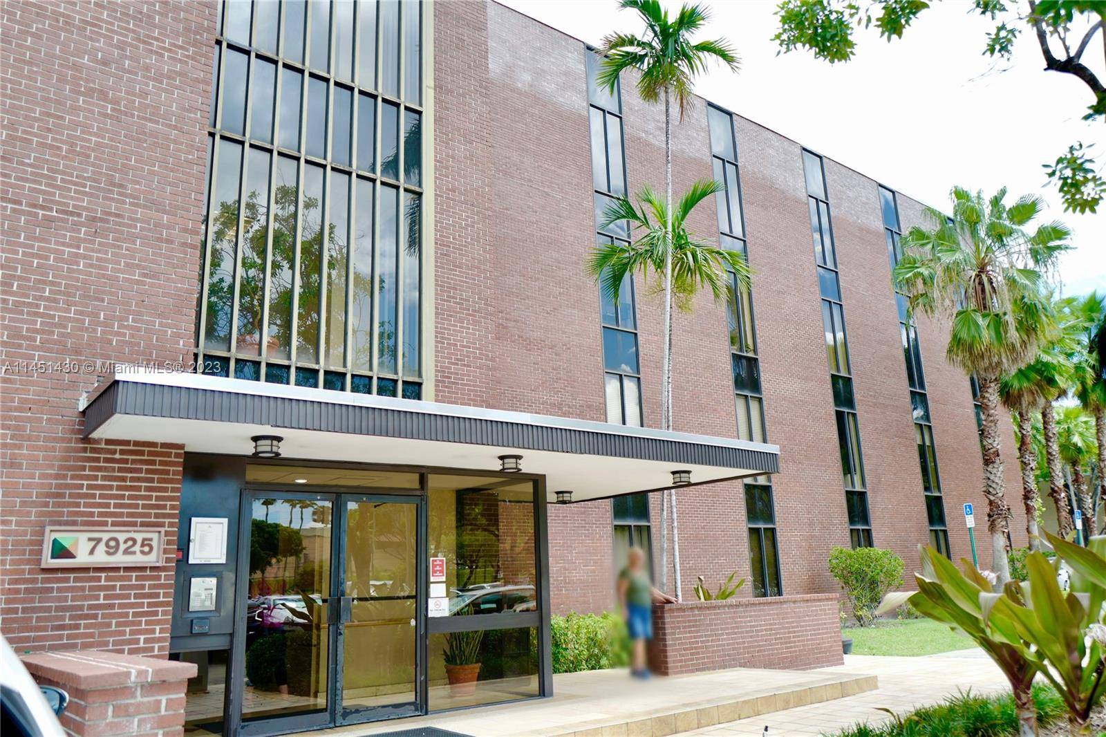 This Sub lease office space is conveniently located in the southeast corner of the City of Doral, the Office Park at MICC, minutes from Miami International Airport.