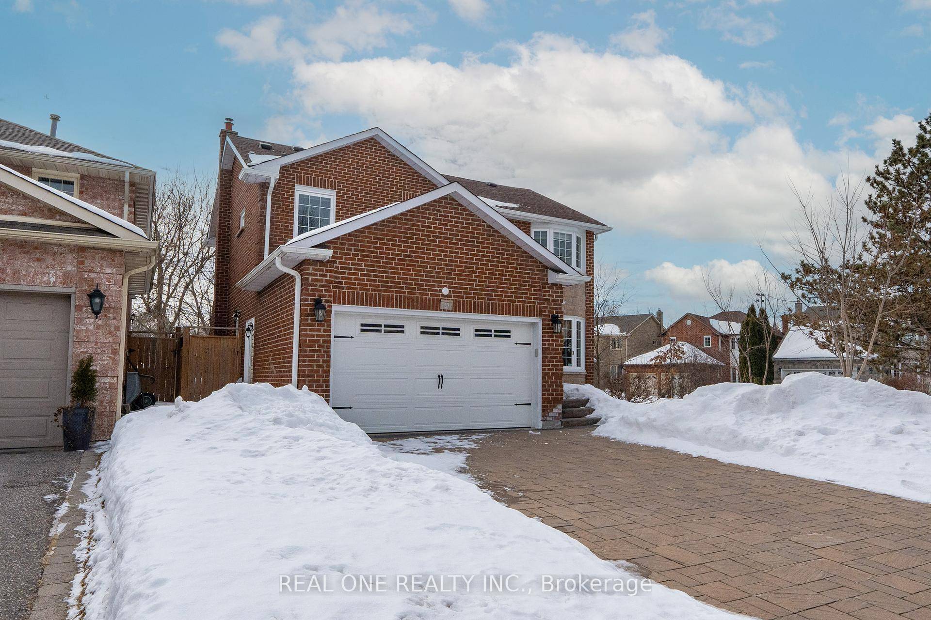 Amazing Location For This Lovely 4 Bedroom Family Home On A Safe amp ; Quiet Circle Within The Prestigious South Richvale.