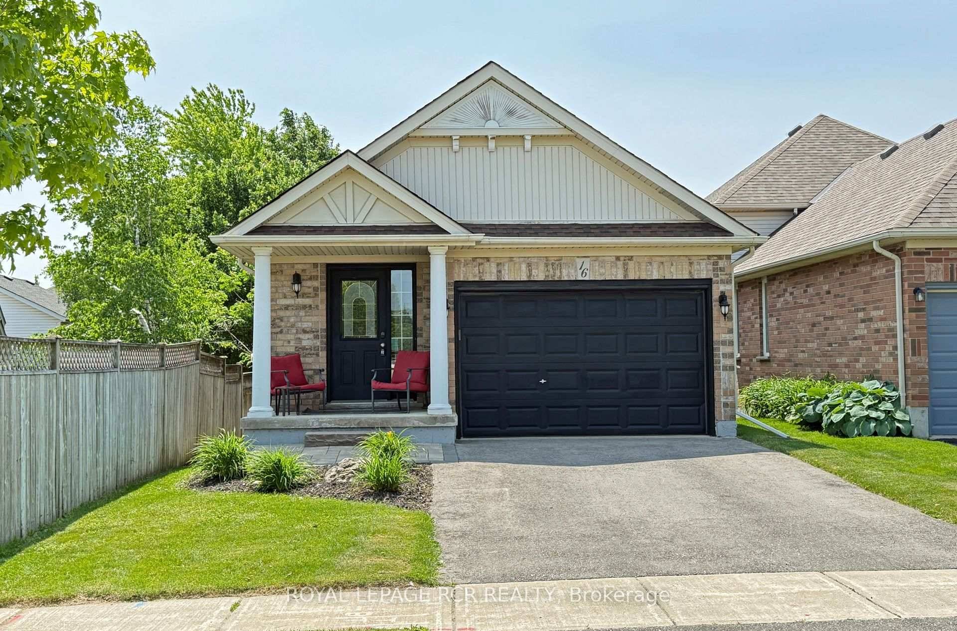 Welcome to this charming 4 level backsplit, perfectly situated in one of Orangevilles most desirable west end neighbourhoods.