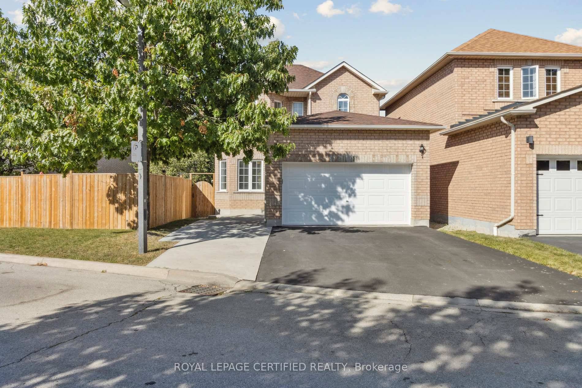 Tucked away on a quiet, family friendly cul de sac in one of Mississaugas most desirable neighbourhoods, this move in ready top to bottom 3 bedroom, 4 bath detached home ...