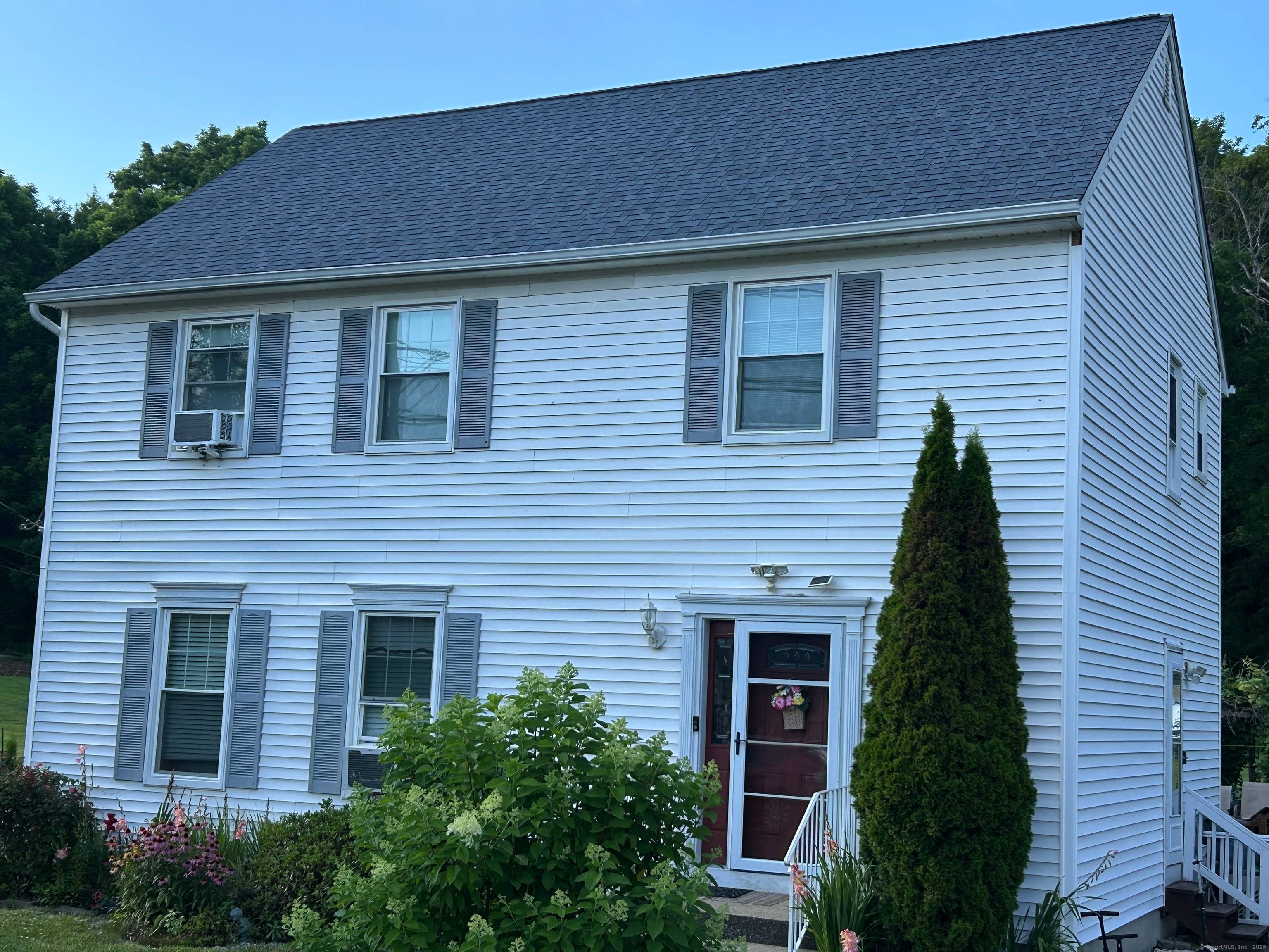 Welcome home, 5 Old Mill Plain Rd, City of Danbury, CT, 06811.