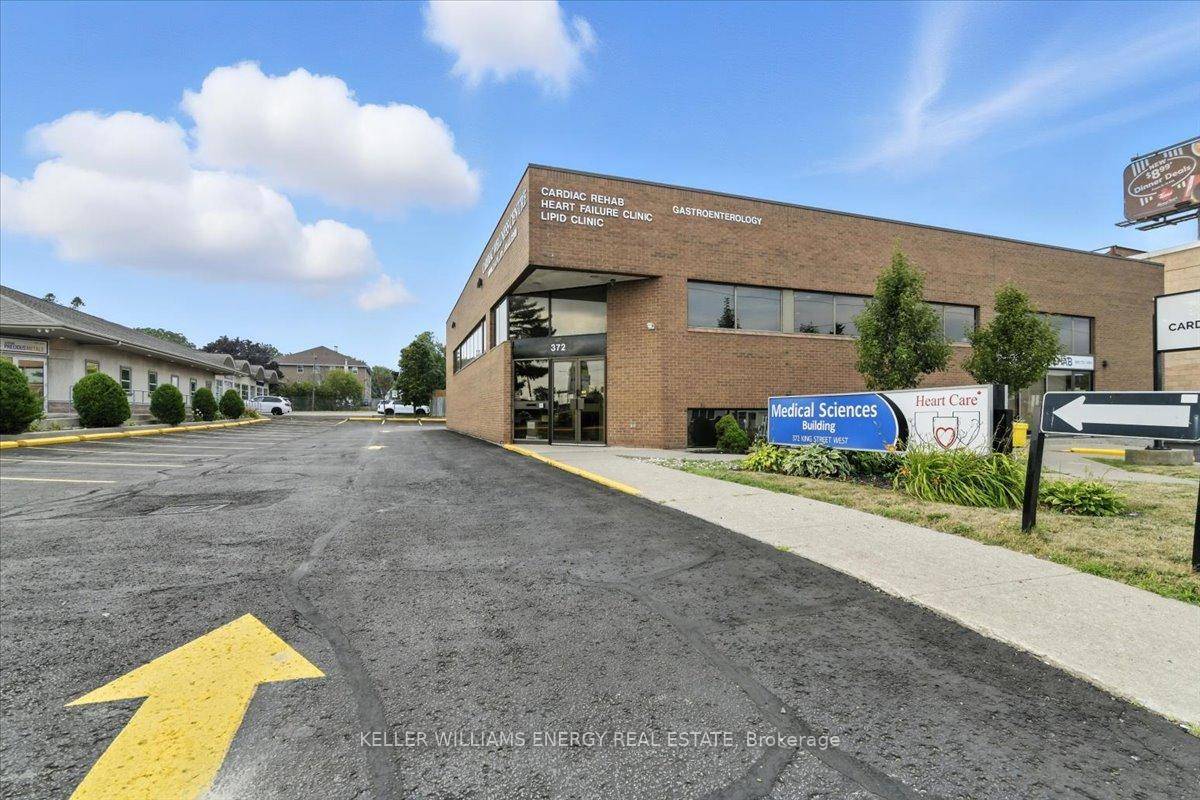 Exceptional professional office space available in a pristinely maintained, long standing medical office building with well established medical practice.