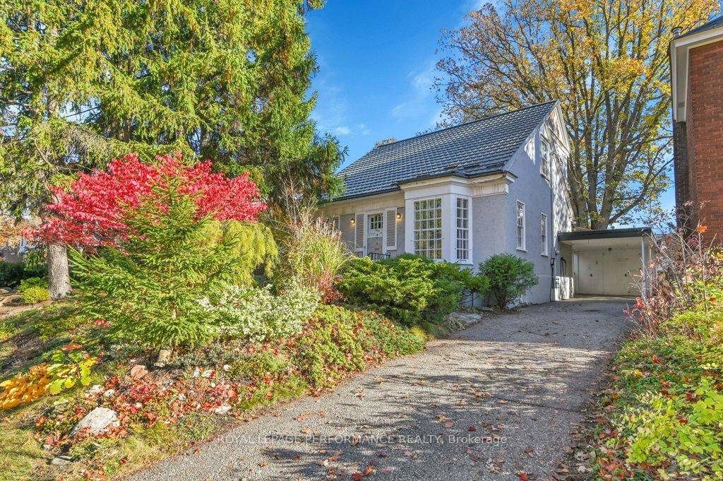 This charming 1 storey, 3 bedroom home offers a wonderful opportunity for renovation or redevelopment in one of the Glebe's most desirable locations.