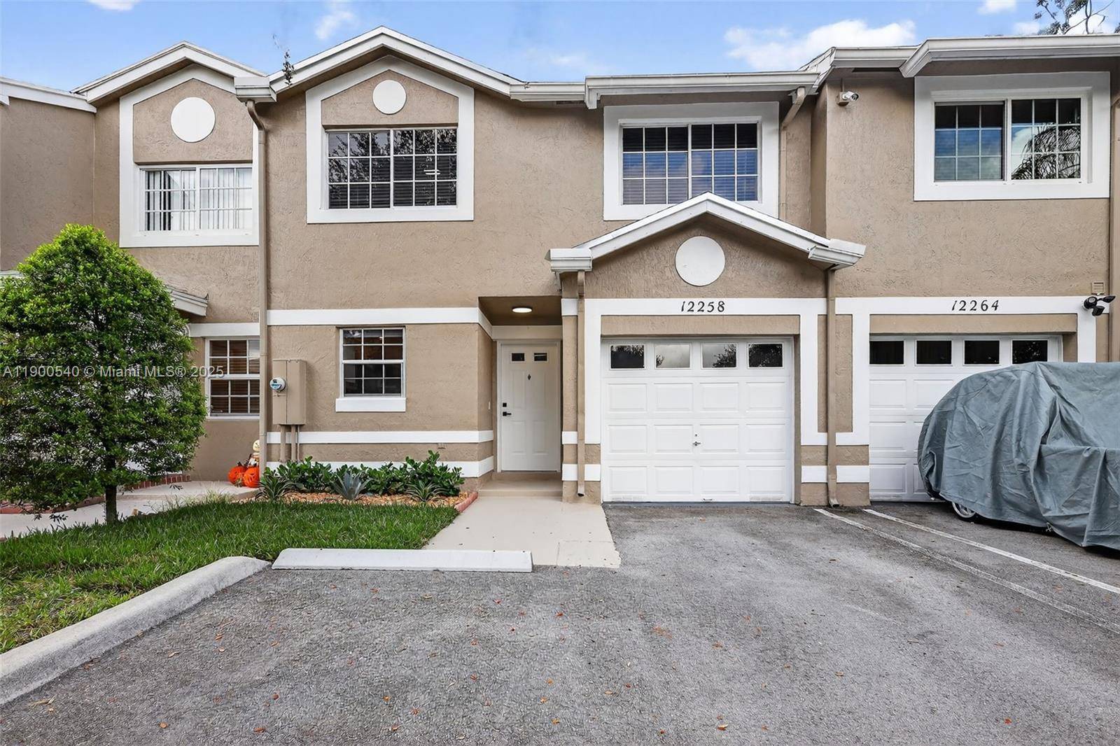 Spacious Townhome Completely Remodeled 3 Bed 2.