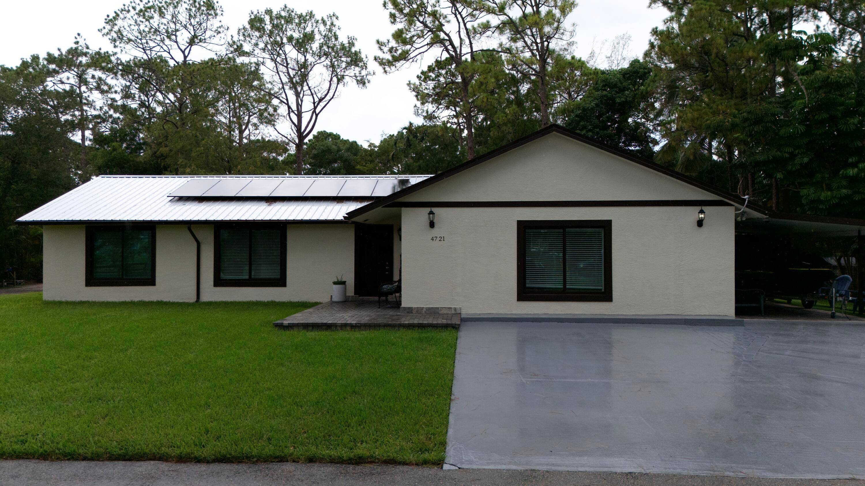 Beautiful home situated on a 1.