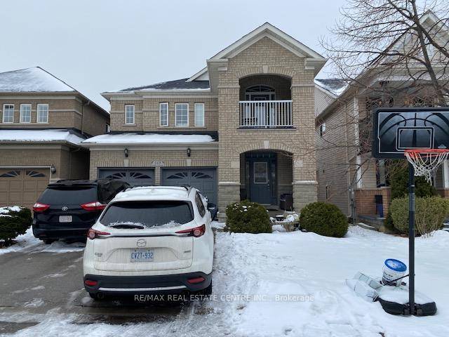 Large 4 bedroom BeaverHall Home Marina Model 2380 sq.