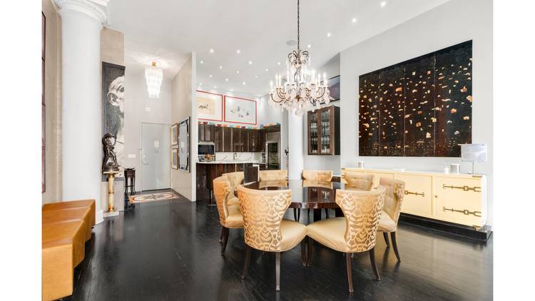 Chelsea Grand Loft Rental in Iconic Pre War CondominiumThis remarkable 1, 512 sq ft designer loft is located in one of Chelsea's most prestigious full service pre war condominiums a ...