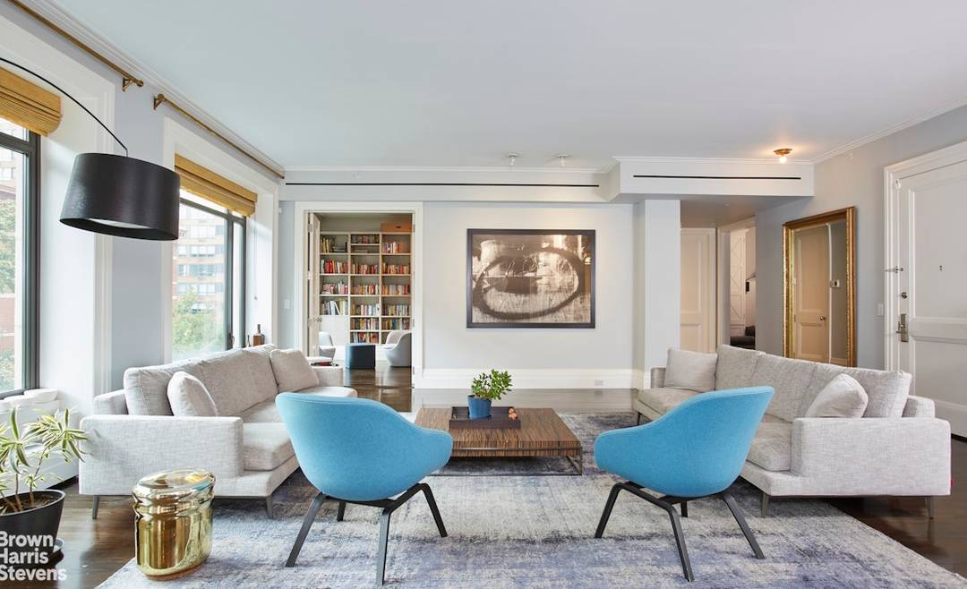 This impressive 3061 square foot, 4 bedroom, 4 full bathroom full floor residence offers spacious living with well proportioned rooms and a very comfortable, intelligent flow.